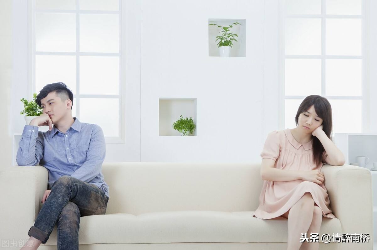 1,在女兒又一次撕心裂肺哭著要爸爸後,我給前夫發去一條復婚的消息